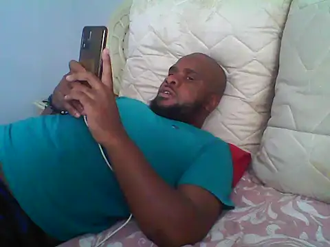 Snapshot of spopo619 chatting on 11/13/25, 12:48 spopo619 online show from 11/13/25, 12:48