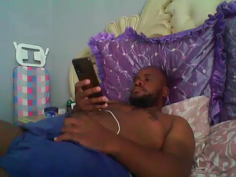 Snapshot of spopo619 chatting on 12/20/25, 05:36 spopo619 online show from 12/20/25, 05:36