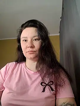 AlexaLexie online show from 04/08/26, 07:41