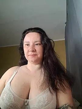 AlexaLexie online show from 05/04/26, 06:53