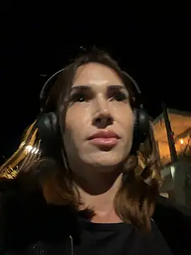 Irresistible24 online show from 07/12/26, 10:45