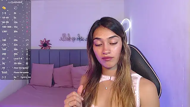 Jenner tay online show from 05/26/26, 02:40
