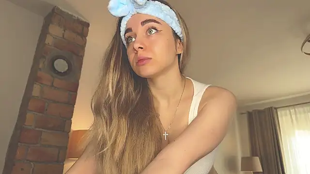 hotexclusive  online show from 12/02/24, 06:52