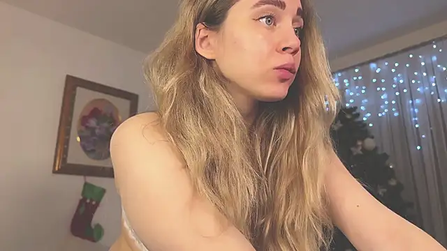 hotexclusive  online show from 01/01/25, 04:39