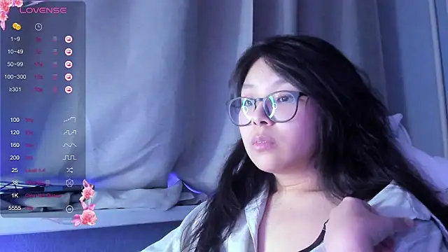 maydaykimmy online show from 12/15/24, 02:41