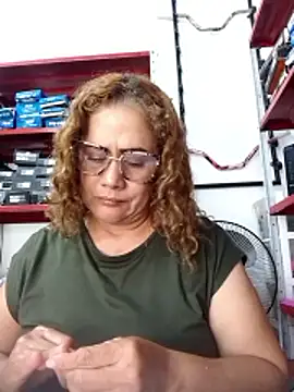 sophiahunt286 online show from 01/13/26, 02:55