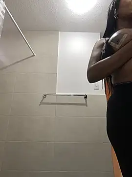 SUUKAM online show from 02/11/25, 11:01