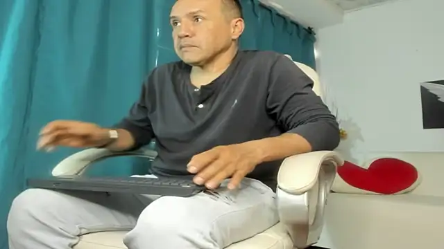 FERDIGNAN0329 online show from 04/05/26, 05:54