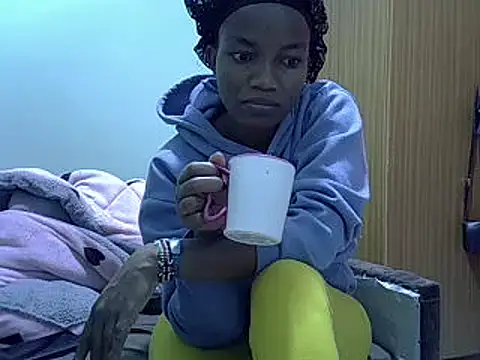 prettychoco1 online show from 12/20/24, 04:09