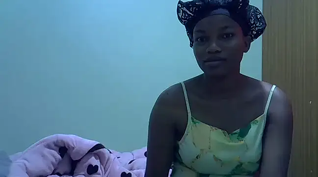 prettychoco1 online show from 12/21/24, 05:47