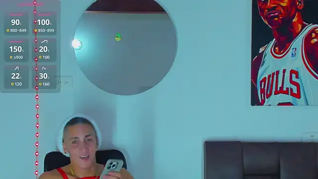 MikeRoss7777 online show from 12/10/24, 07:05