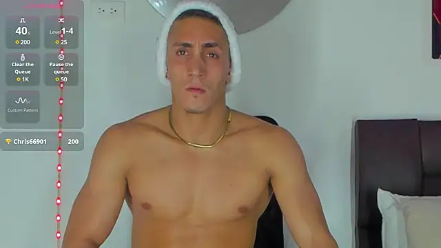 MikeRoss7777 online show from 12/19/24, 12:01