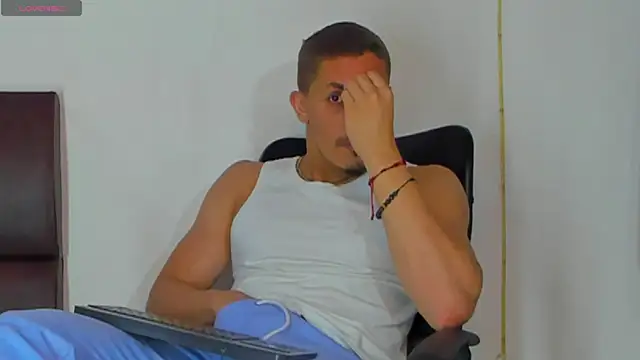 MikeRoss7777 online show from 10/12/25, 09:36