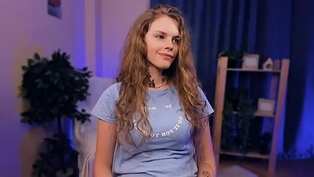 RayaNenlia online show from 02/02/25, 11:30