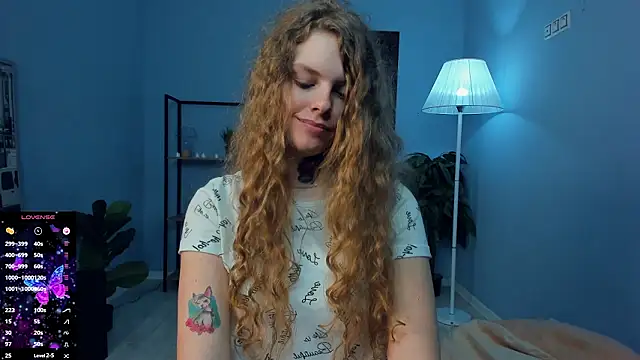 RayaNenlia online show from 02/15/26, 07:51