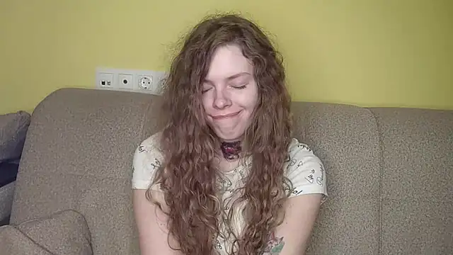 RayaNenlia online show from 03/02/26, 07:15