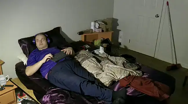 caressonnous online show from 01/17/25, 05:11