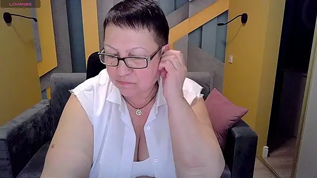 BarbaraTurners online show from 03/08/25, 04:01