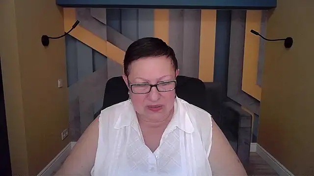 BarbaraTurners online show from 12/01/25, 07:41