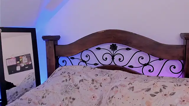 Snapshot of noemi_foxxx chatting on 12/02/24, 04:20 noemi foxxx online show from 12/02/24, 04:20