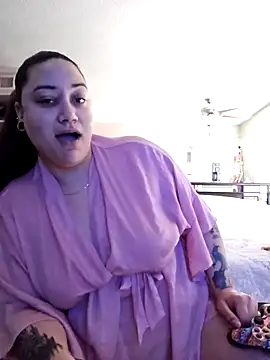 Snapshot of honeeyyy_pot chatting on 02/11/26, 09:42 honeeyyy pot online show from 02/11/26, 09:42