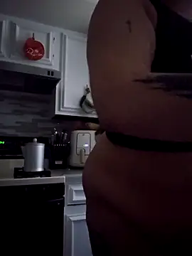 Snapshot of honeeyyy_pot chatting on 02/19/26, 05:42 honeeyyy pot online show from 02/19/26, 05:42