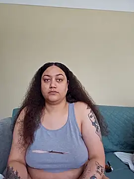 Snapshot of honeeyyy_pot chatting on 03/16/26, 09:52 honeeyyy pot online show from 03/16/26, 09:52