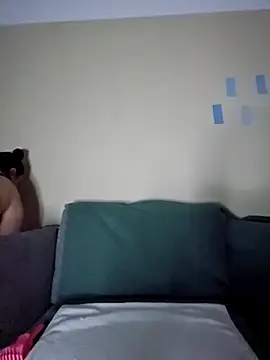 Snapshot of honeeyyy_pot chatting on 04/11/26, 02:05 honeeyyy pot online show from 04/11/26, 02:05