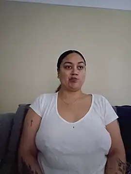 honeeyyy pot online show from 07/15/26, 05:18