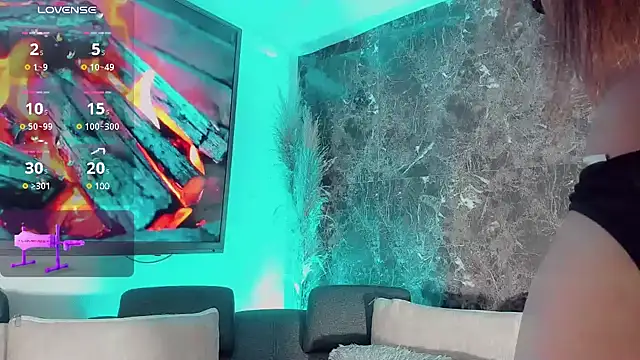 Emmaa Saenz  online show from 01/23/25, 09:50