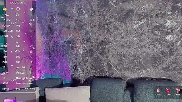 Emmaa Saenz  online show from 02/05/25, 09:50