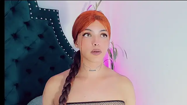 Emmaa Saenz  online show from 03/13/25, 02:38