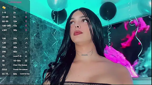 Emmaa Saenz  online show from 09/15/25, 08:09