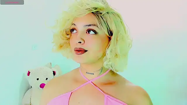 Emmaa Saenz  online show from 02/28/26, 10:22