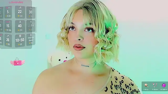 Emmaa Saenz  online show from 03/30/26, 10:44