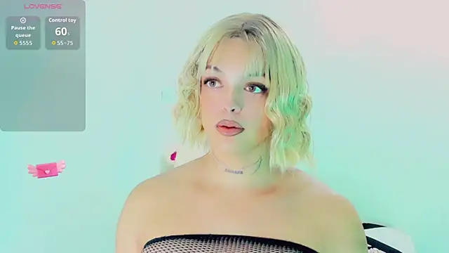 Emmaa Saenz  online show from 04/08/26, 09:59