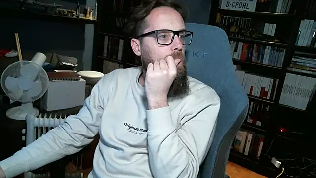 MeSteff online show from 12/17/24, 07:37