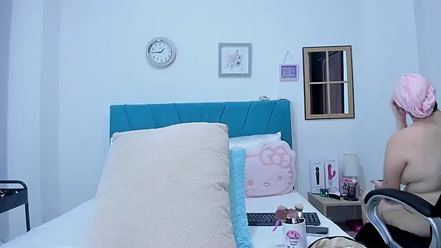 kamila lopez online show from 04/13/26, 09:09