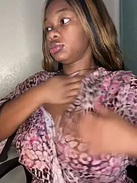 CharismaaBanx online show from 12/08/24, 10:41