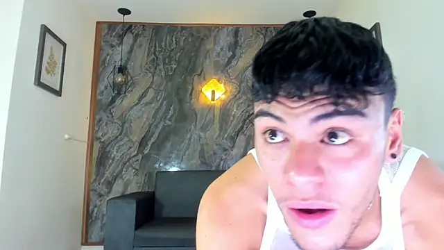 liam genner  online show from 02/01/25, 07:34