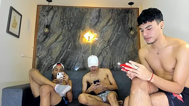 liam genner  online show from 02/06/25, 11:04