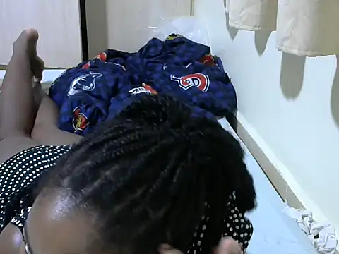 queen-sasha online show from 03/18/25, 04:37