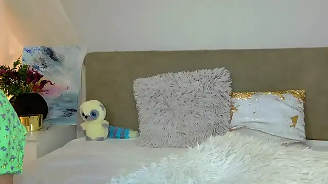 LuisaSin online show from 12/02/25, 07:14