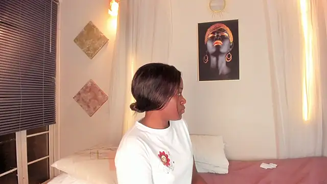 Kenia Montez online show from 01/24/25, 10:00