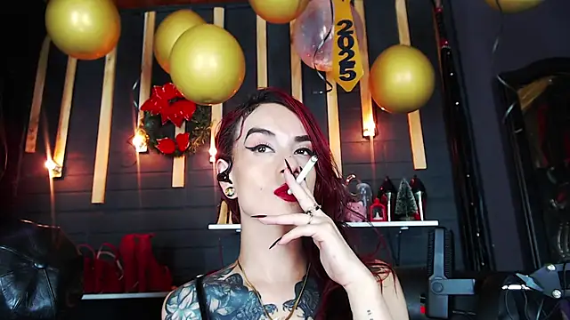 Snapshot of Liilith_goddess_ chatting on 01/05/25, 01:45 Liilith goddess online show from 01/05/25, 01:45