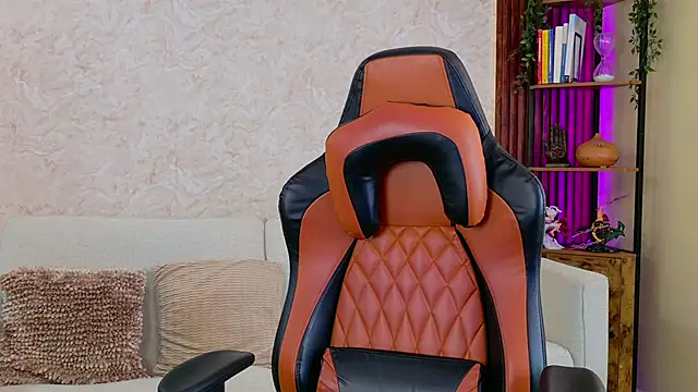 AdanReilly online show from 12/13/25, 07:53