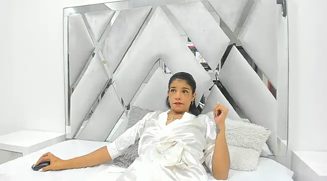 Hellen  4master online show from 01/25/25, 05:40