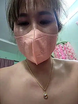 Snapshot of zizi_public chatting on 02/18/25, 02:59 zizi public online show from 02/18/25, 02:59