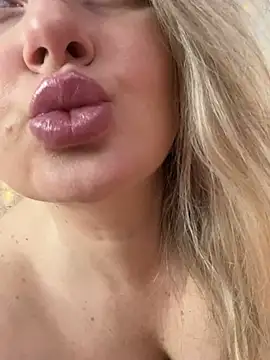 LadyLolyPop  online show from 03/11/25, 02:54