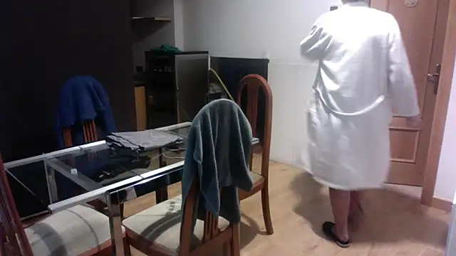 nakedalways999 online show from 12/14/24, 11:07